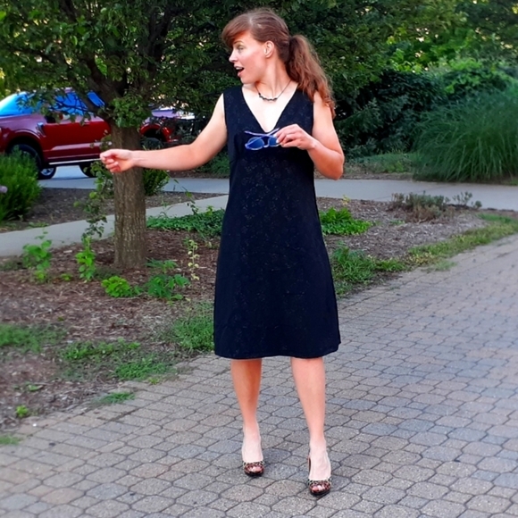 Flaearle Dresses & Skirts - Little Black Dress